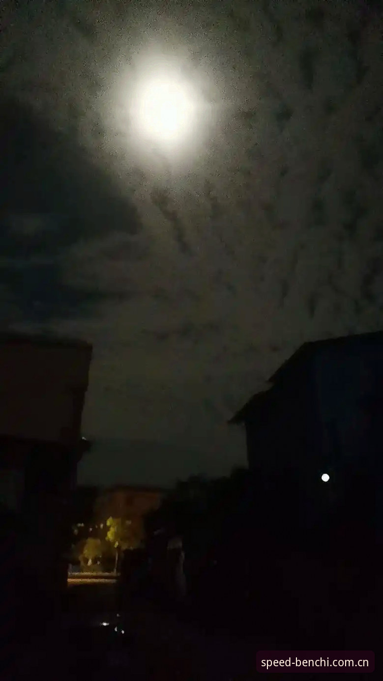凌晨两点，手机屏幕上那个图标又转起了圈。我第三次点击奔驰宝马游戏电玩城老虎机中国官方主页的下载链接，进度条在87%的位置卡住不动，像被什么东西掐住了脖子。网速正常、存储空间充足，可就是下不完。这种感觉你大概率熟悉——不是系统崩溃，不是没网，而是你根本没选对入口。这个问题，我花了三周才彻底搞清楚。